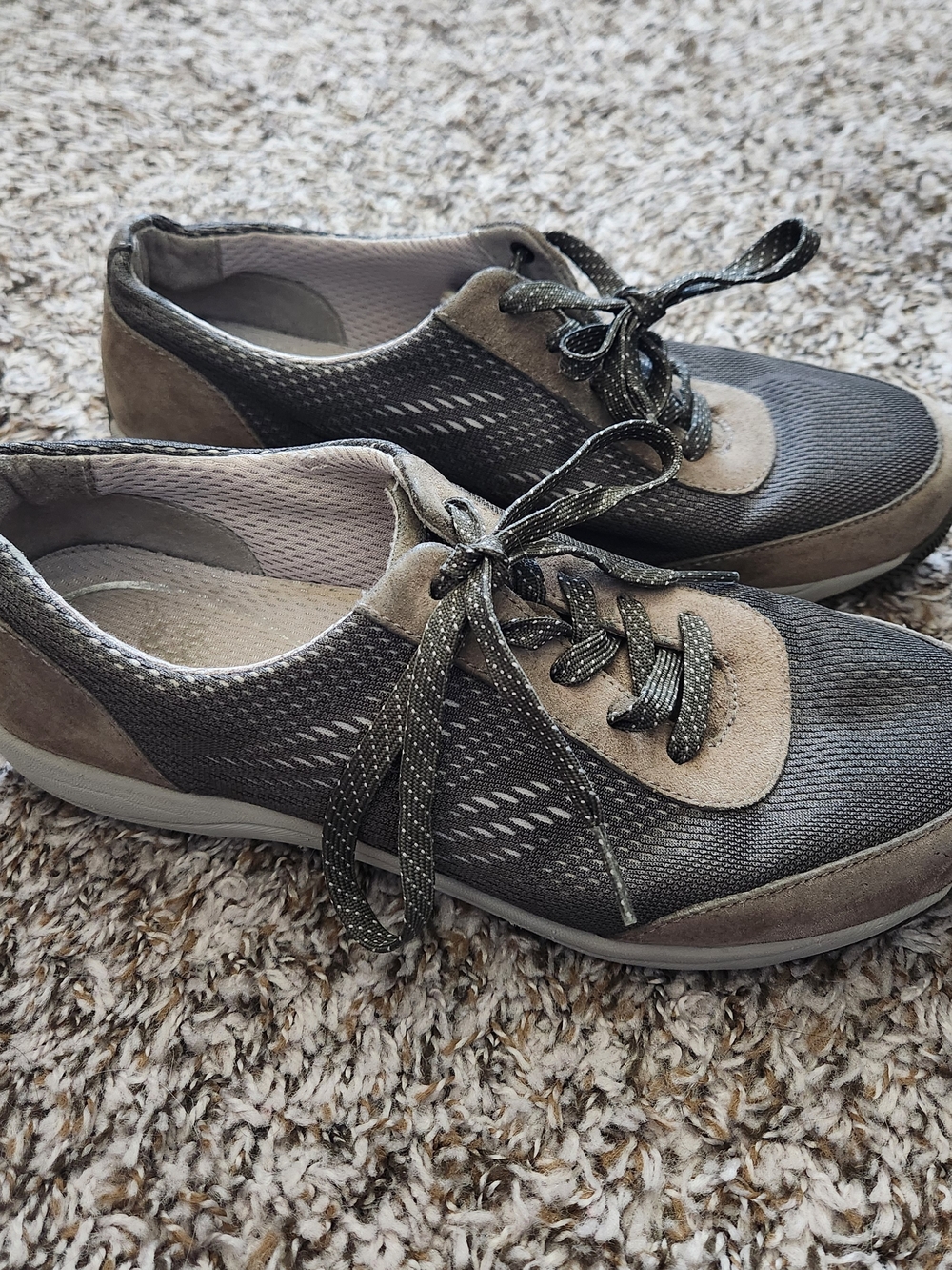 Dansko Hayes Leather Lace Up Sneakers Women's 8.5 Gray Shoes Comfort Non Slip